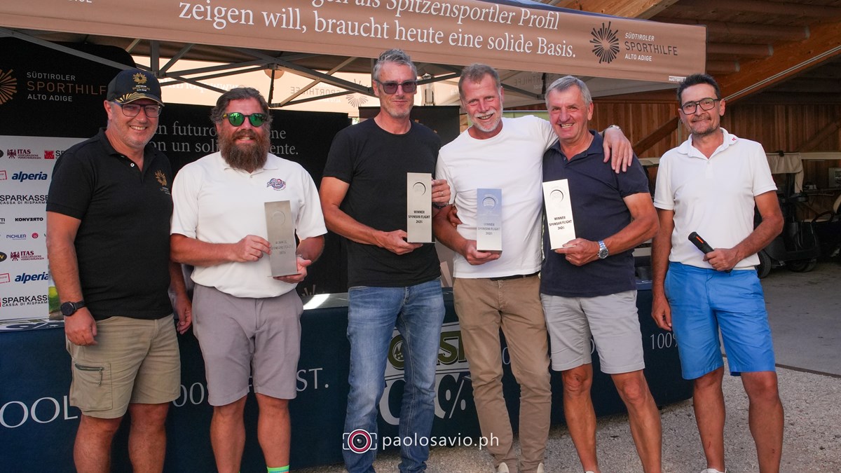 Der beste Sponsor-Flight: "Prohockey" gewinnt mit Stefan Zisser, Hannes Pircher, Hannes Parth und Thomas Kostner Pokale von der Firma Battisti.
