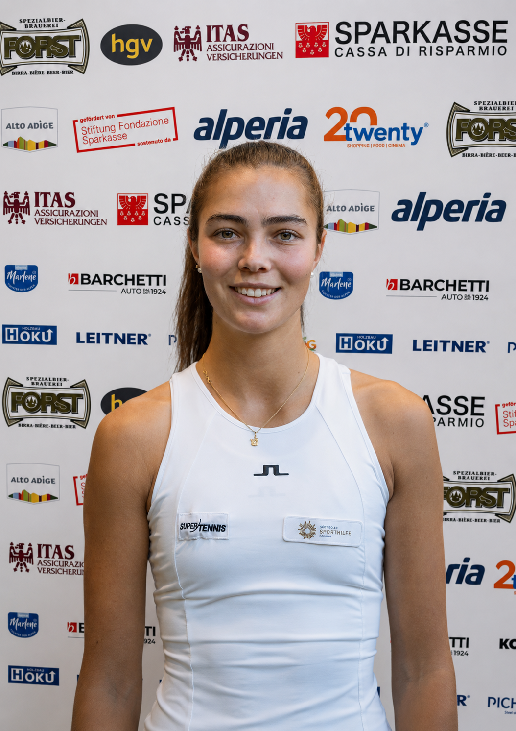 Laura Mair