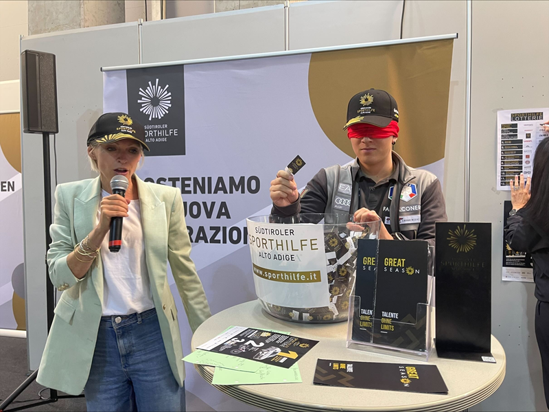 Auf 25 Gewinnerinnen/Gewinner warten attraktive und großartige Preise.